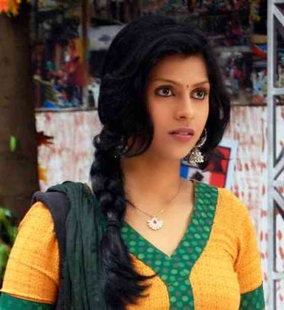 Swarda Thigale Age, Net Worth, Height, Affair, and More