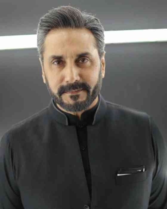 Adnan Siddiqui Pictures