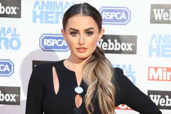 Amber Davies Pictures