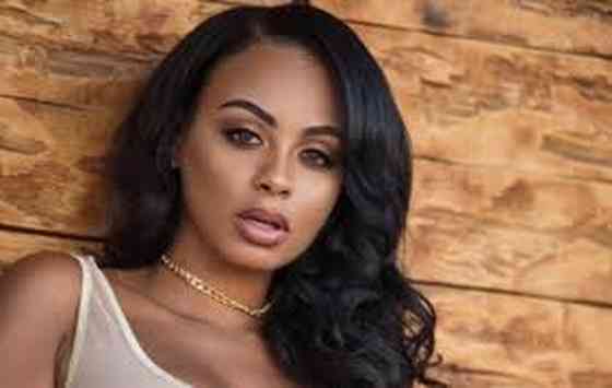 Analicia Chaves Age, Net Worth, Height, Affair, and More