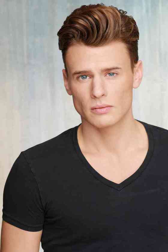 Blake McIver Ewing Net Worth, Height, Age, Affair, Career, and More