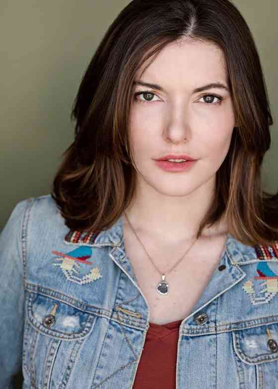 Chelsea Edmundson Age, Net Worth, Height, Affair, Career, and More