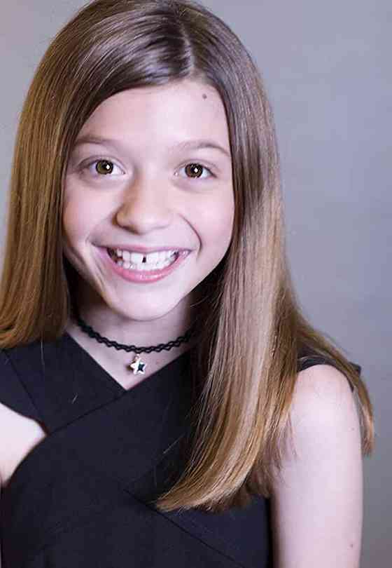 Chloe Perrin Height, Age, Net Worth, Affair, and More