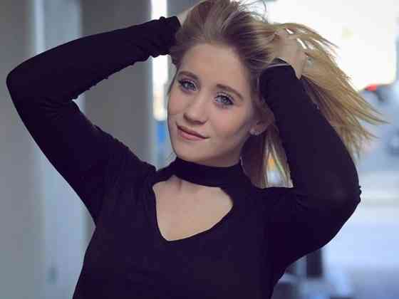 Elizabeth Wurst Net Worth, Height, Age, Affair, Career, and More