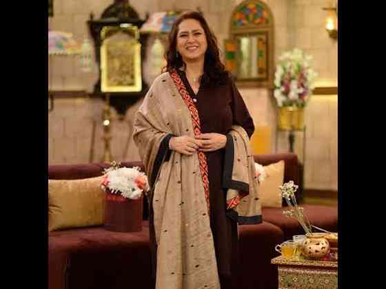 Ismat Zaidi Age, Net Worth, Height, Affair, and More