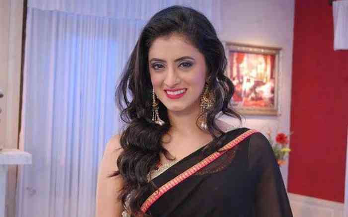 Mihika Verma Age, Net Worth, Height, Affair, Career, and More