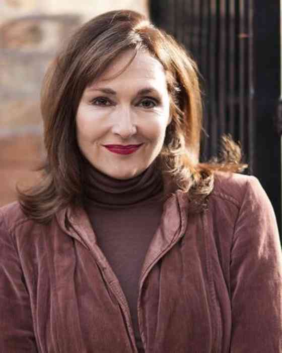 Nora Dunn Affair, Height, Net Worth, Age, Career, and More