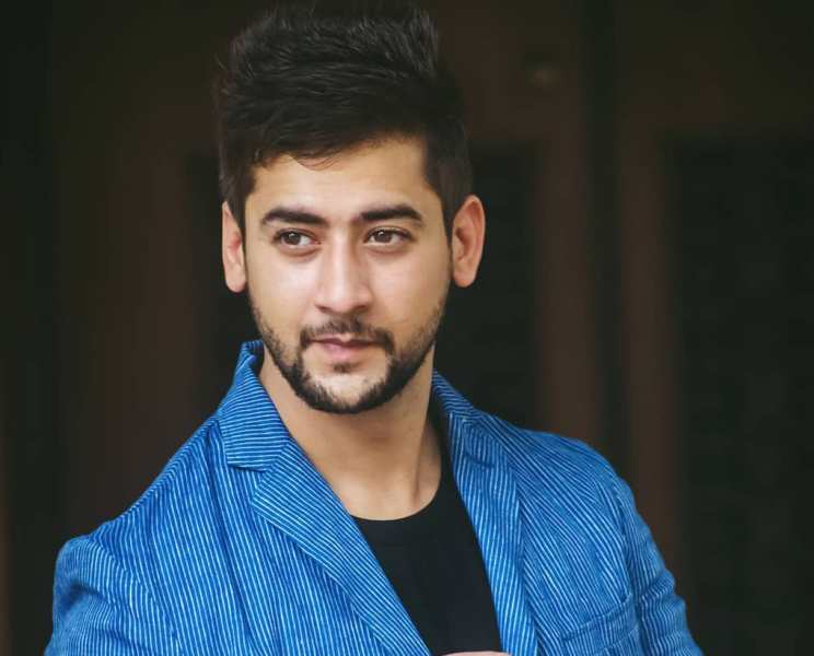 Paras Arora Height, Age, Net Worth, Affair, Career, and More