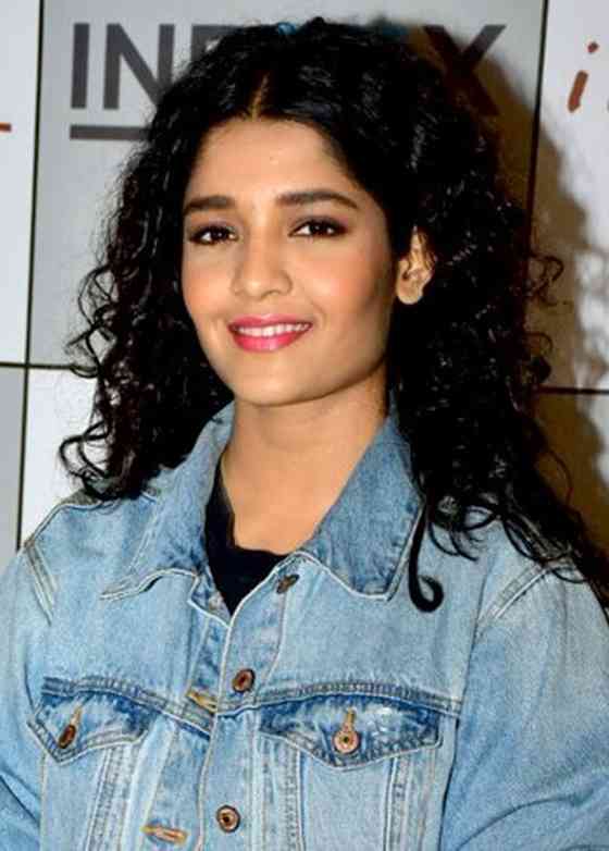 Ritika Singh Affair, Height, Net Worth, Age, Career, and More