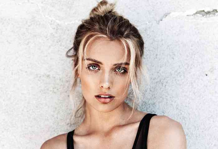 Wallis Day Height, Age, Net Worth, Affair, and More