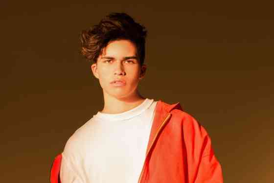 Alex Aiono Affair, Height, Net Worth, Age, Career, and More