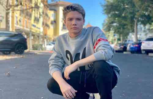 Connor Finnerty Net Worth, Height, Age, Affair, Career, and More