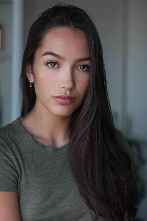 Jasmine Vega