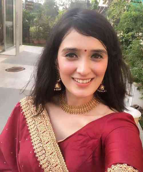 Pankhuri Awasthy Affair, Height, Net Worth, Age, Career, and More