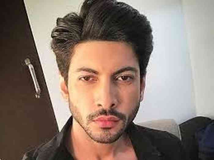 Abhimanyu Chaudhary Age, Net Worth, Height, Affair, Career, and More
