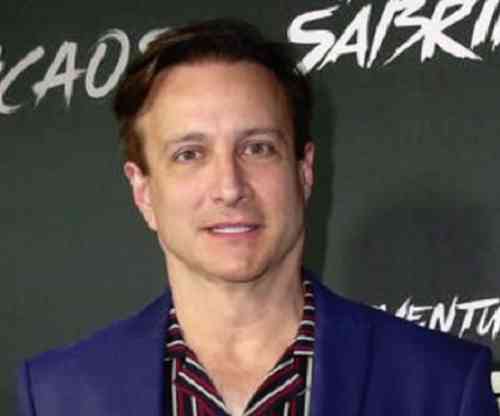 Bronson Pinchot Age, Net Worth, Height, Affair, Career, and More