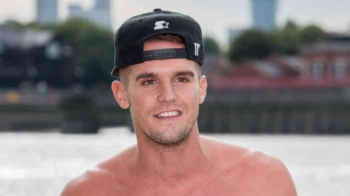 Gaz Beadle Height, Age, Net Worth, Affair, Career, and More
