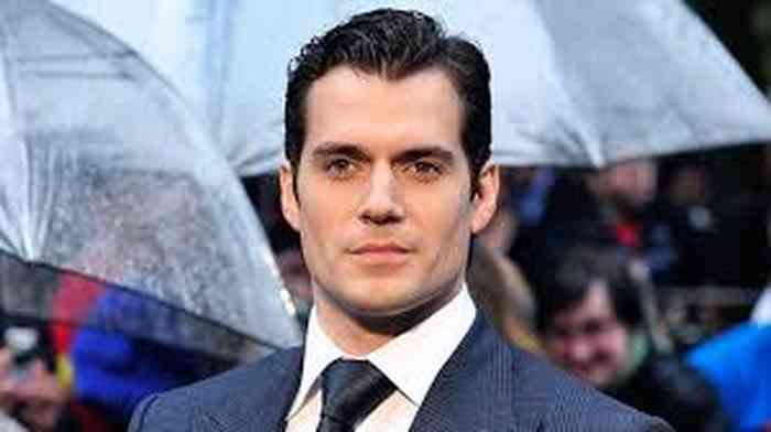 Henry Cavill Net Worth, Height, Age, Affair, Career, and More
