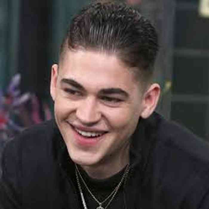 Hero Fiennes-Tiffin Age, Net Worth, Height, Affair, Career, and More