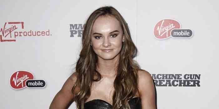 Madeline Carroll Net Worth, Height, Age, Affair, Career, and More
