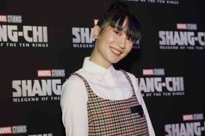 Meng’er Zhang Net Worth, Height, Age, Affair, Career, and More