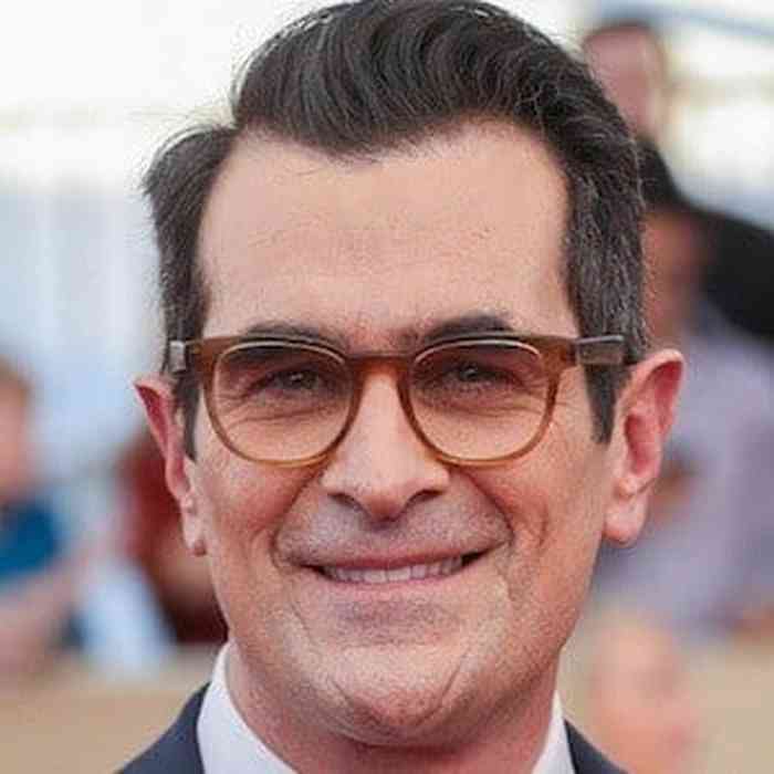 Ty Burrell Age, Net Worth, Height, Affair, Career, and More