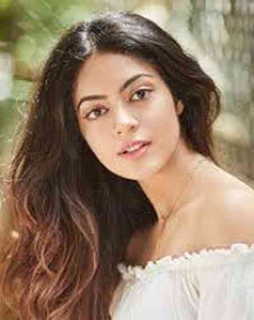 Anya Singh Affair, Height, Net Worth, Age, Career, and More