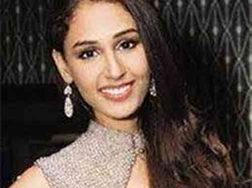 Hasleen Kaur Net Worth, Height, Age, Affair, Career, and More