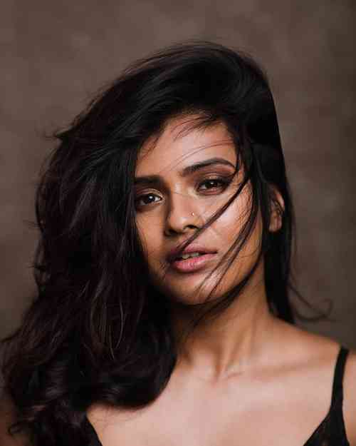 Hebah Patel Age, Net Worth, Height, Affair, Career, and More