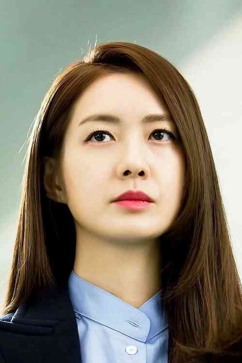 Lee Yo-won Net Worth, Height, Age, Affair, Career, and More