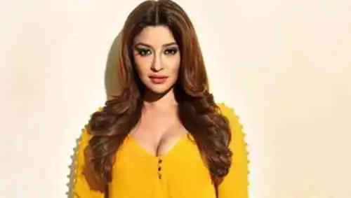 Payal Ghosh Net Worth, Height, Age, Affair, Career, and More