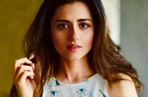Ridhi Dogra Age, Net Worth, Height, Affair, Career, and More