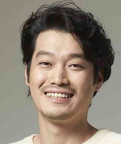 Seung-Hoon Yoon Height, Age, Net Worth, Affair, Career, and More