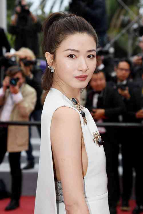 Wan Qian Net Worth, Height, Age, Affair, Career, and More