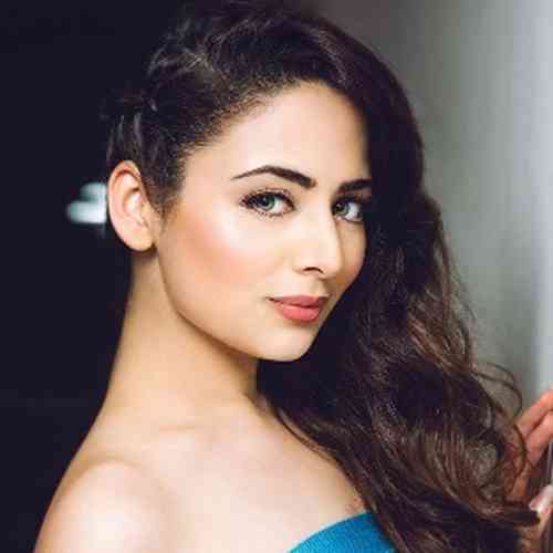 Zoya Afroz Age, Net Worth, Height, Affair, Career, and More