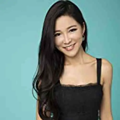 Betty Zhou Net Worth, Height, Age, Affair, Career, and More