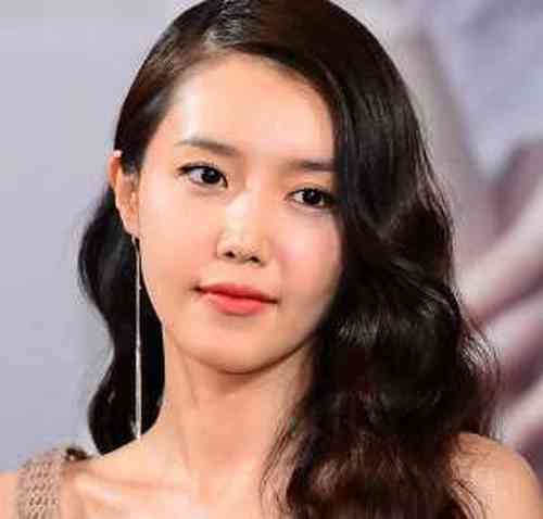 Chae Jung-an Age, Net Worth, Height, Affair, Career, and More