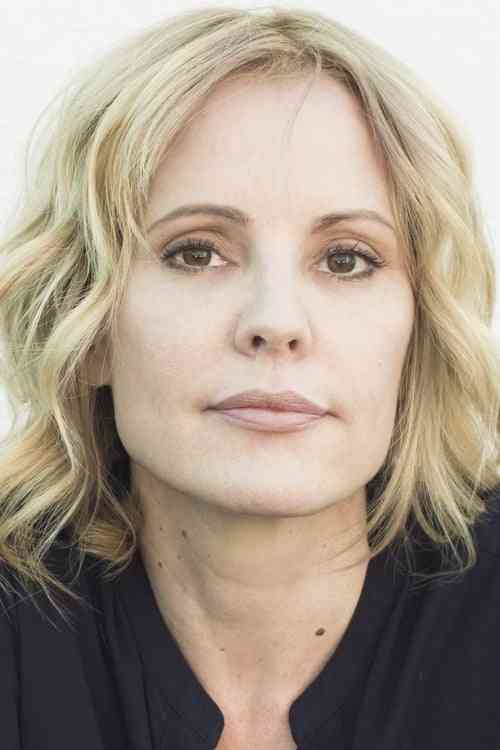 Emma Caulfield Height, Age, Net Worth, Affair, Career, and More