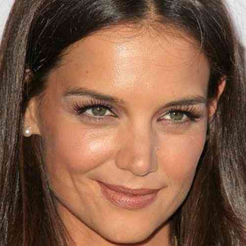 Katie Holmes Age, Net Worth, Height, Affair, Career, and More