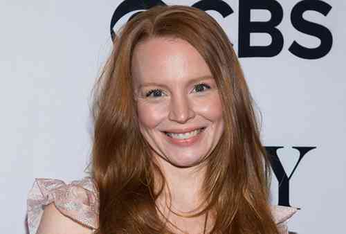 Lauren Ambrose Affair, Height, Net Worth, Age, Career, and More