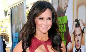8 Interesting Things About Jennifer Love Hewitt Jennifer Love Hewitt