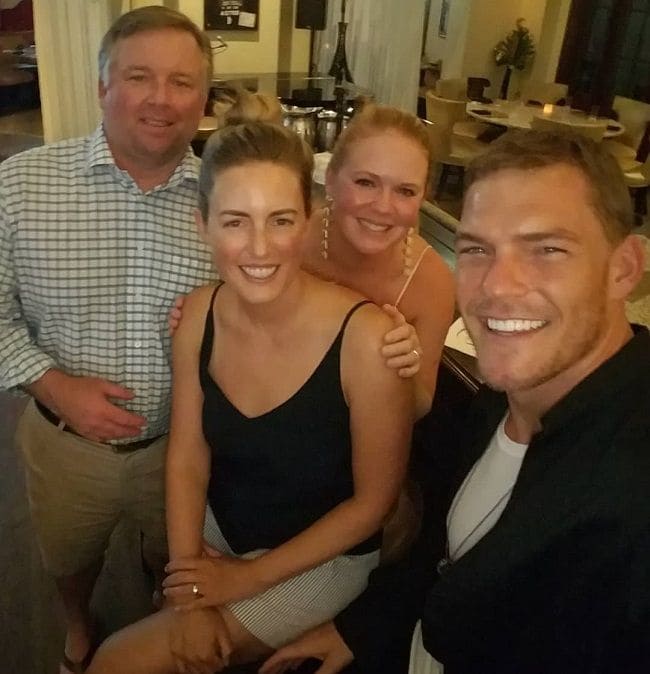 Alan Ritchson father, Alan Ritchson mother